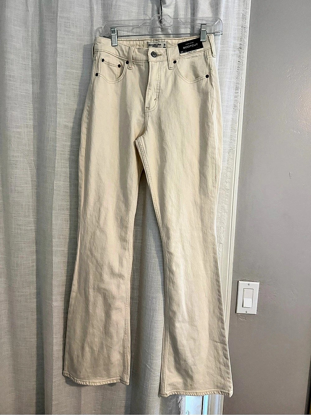 Abercrombie & Fitch Curve Love High Rise Bootcut Jean Jeans Cream Waist 26
